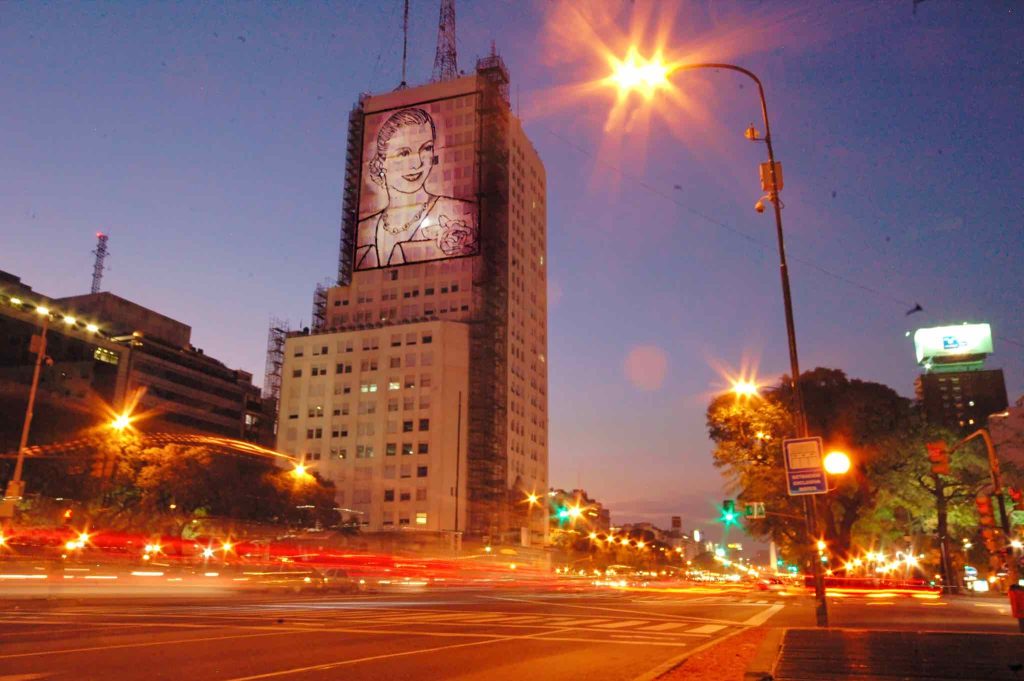 Evita on 9 de Julio 