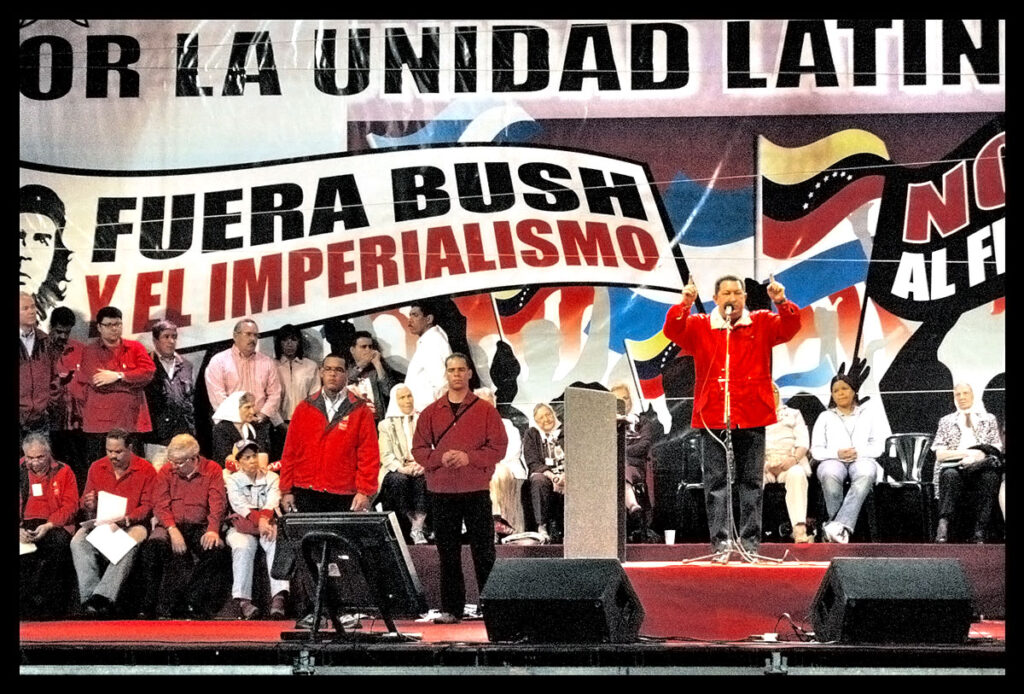 Hugo Chavez on stage in Buenos Aires 